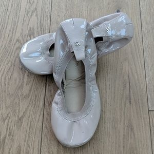 Yosi Samra Nude Patent Flats